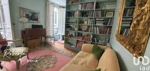 Apartment at Paris (75003)