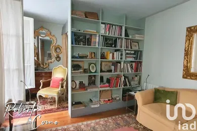 Apartment in Paris (75003)