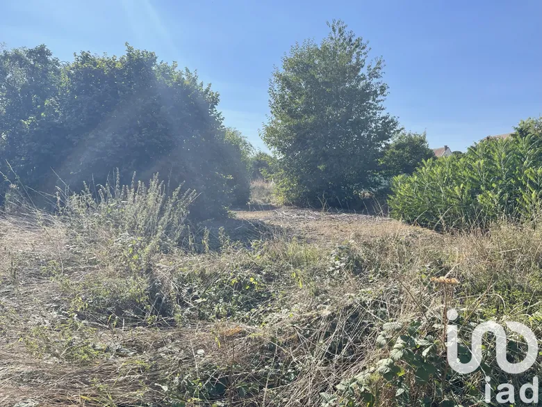 Terrain 2420 m² · à Rouvres · 140 000 €