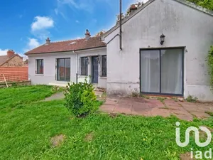 House at Les Septvallons (02160)