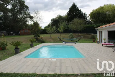 House at Baron (33750)