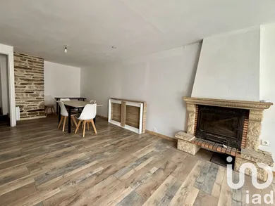 Village house in Maxent (35380)