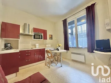 Immeuble à Bourbon-l'Archambault (03160)