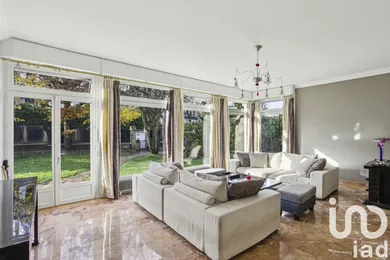 Mansion at Bougival (78380)