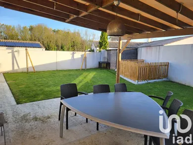 House at Saint-Christophe (17220)