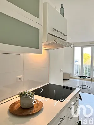 Studio à Noisy-le-Grand (93160)