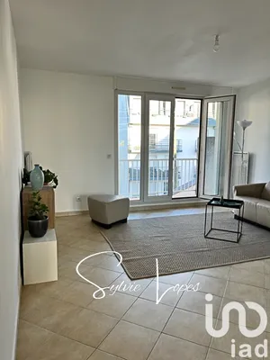 Appartement à Noisy-le-Grand (93160)