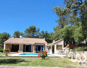 Maison de village à Crillon-le-Brave (84410)