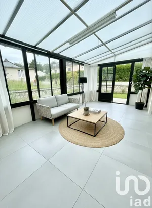 Traditional house at Verneuil-en-Halatte (60550)