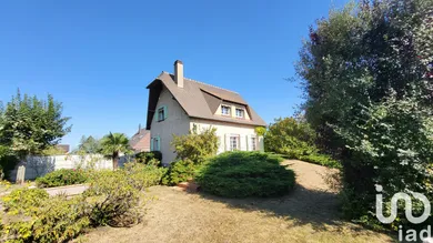House at Les Baux-Sainte-Croix (27180)