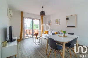 Apartment at Saint-Raphaël (83700)