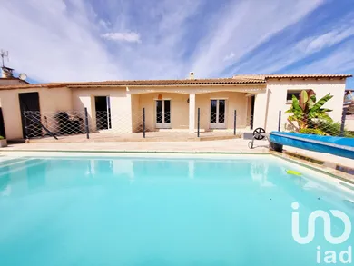 Traditional house at Saint-Gilles (30800)