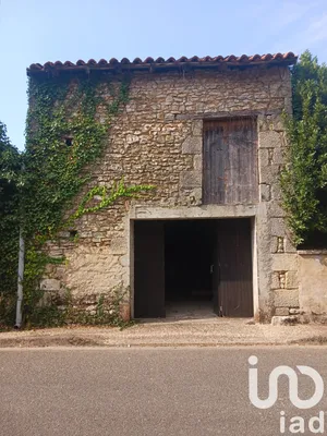 Garage à Saint-Secondin (86350)