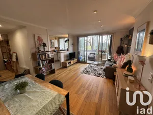 Apartment at Saint-Cloud (92210)