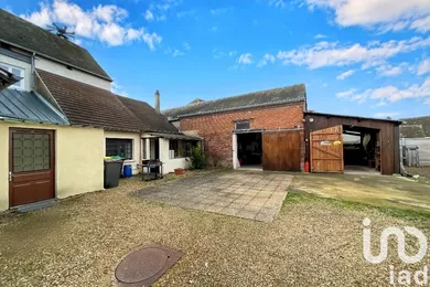 Immeuble à Mézières-en-Drouais (28500)
