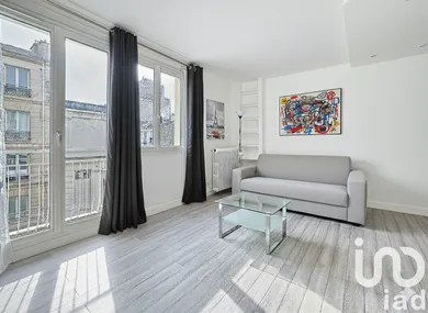 Apartment at Paris (75016)