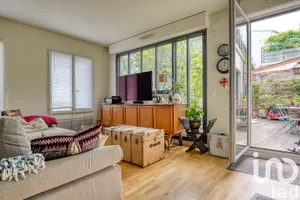 Apartment at Saint-Cloud (92210)