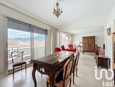 Apartment in Millau (12100)