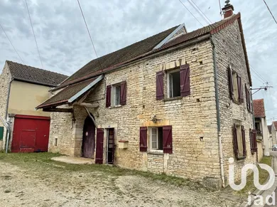 Maison de village à Tanlay (89430)