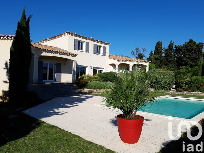 Maison 5 pièces 187 m² · à Pujaut · 187 m² · 750 000 €