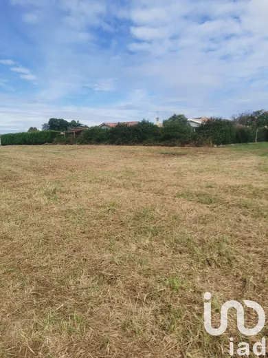 Terrain à bâtir à Hinx (40180)