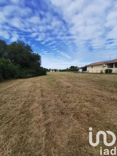 Terrain à bâtir à Hinx (40180)