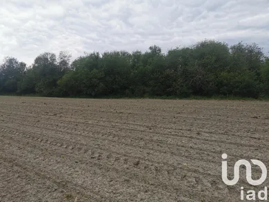 Terrain à bâtir à Hinx (40180)