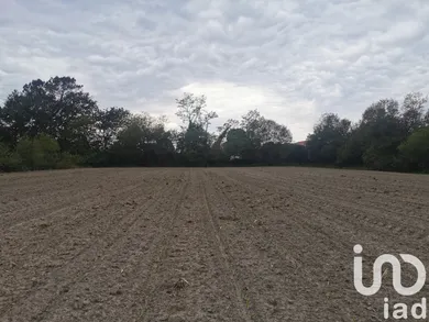 Terrain à bâtir à Hinx (40180)