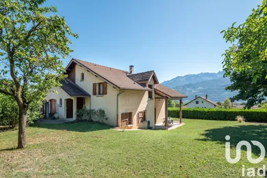 House at Saint-Ismier (38330)