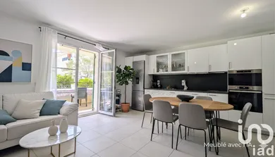 Apartment at Roquefort-les-Pins (06330)