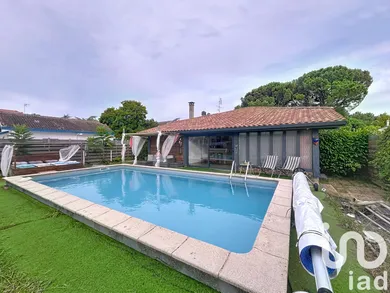 House at Léon (40550)