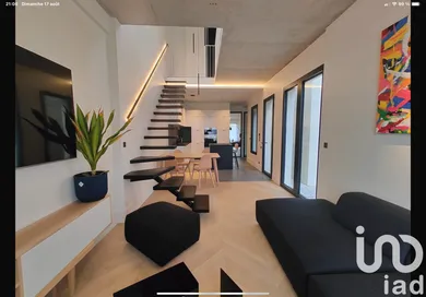 Architectural house at Villejuif (94800)