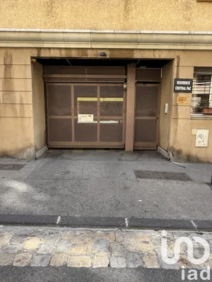 Garage in Marseille (13005)