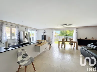 House at Saint-Martin-de-Hinx (40390)