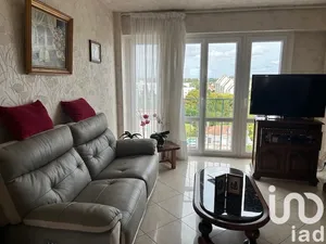 Apartment at Troyes (10000)
