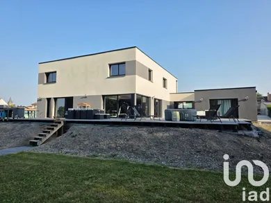 House at Pelves (62118)