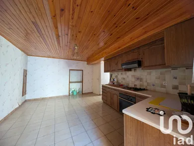 Maison de village à Saint-Laurent-de-Cerdans (66260)