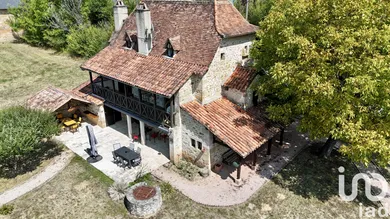 Traditional house in Balaguier-d'Olt (12260)