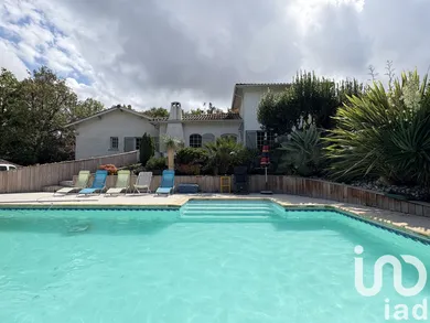 House at Carbon-Blanc (33560)