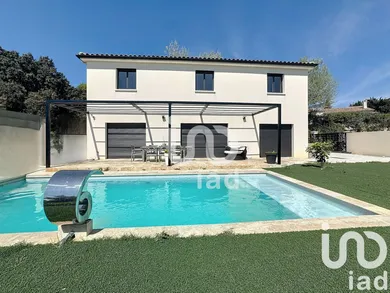 Traditional house at Rochefort-du-Gard (30650)