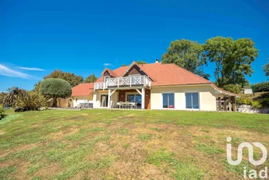 Maison d'architecte à Labastide-Monréjeau (64170)