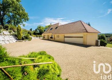 Maison d'architecte à Labastide-Monréjeau (64170)