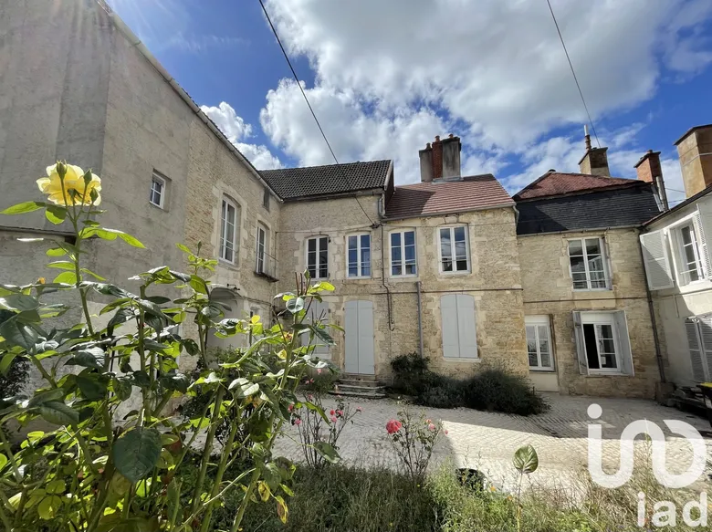 Maison 17 pièces 360 m² · à Châtillon-sur-Seine · 360 m² · 290 000 €