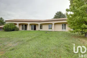 Traditional house in Saint-Paul-Cap-de-Joux (81220)