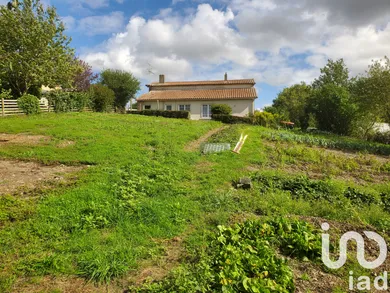 House in La Tardière (85120)