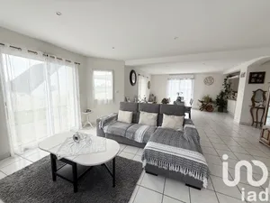 House in Saint-Urbain (29800)
