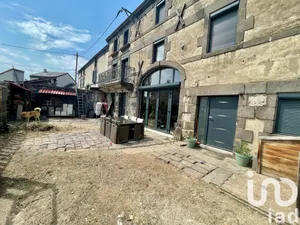 House in Volvic (63530)