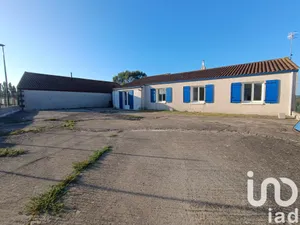 Maison à Angles (85750)