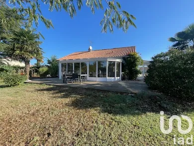 Maison à Saint-Léger-de-Montbrun (79100)