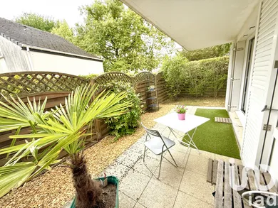 Apartment at Sainte-Geneviève-des-Bois (91700)